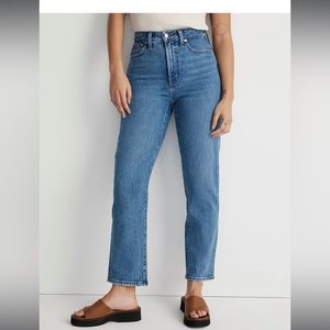 NWOT Madewell The Petite Curvy Perfect Vintage Straight Jean in Earlwood Wash